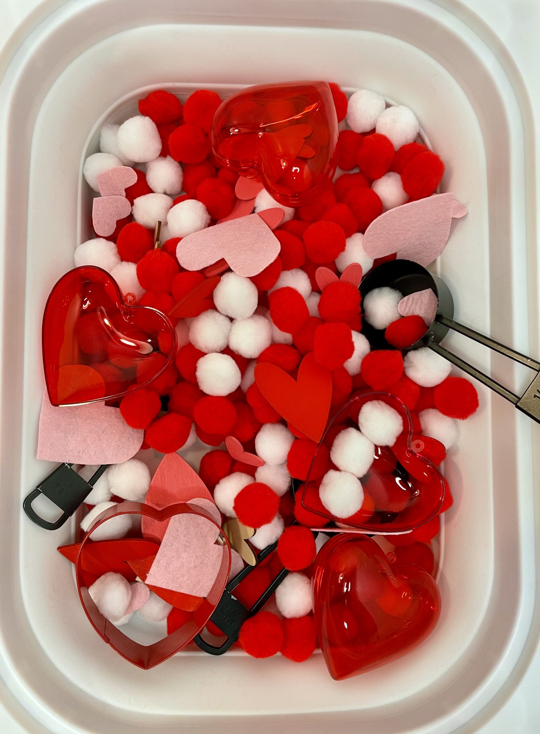 Valentine’s Day Sensory Bin Idea for Kids