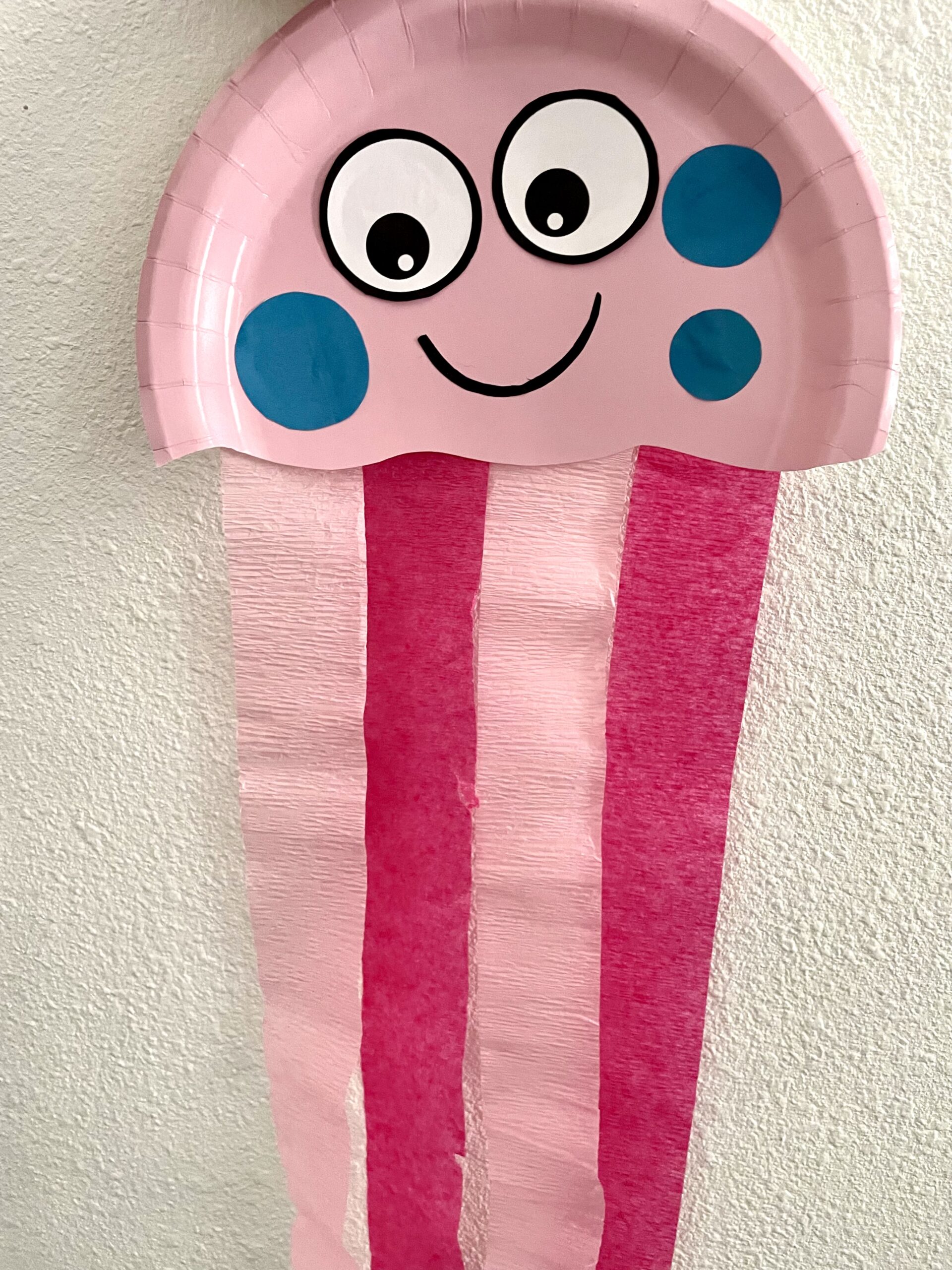 How to Make a Paper Plate Jellyfish